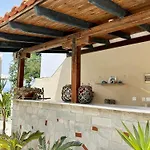 Manolis Thassos Apartament