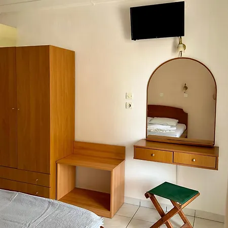 Manolis Thassos Apartamento *